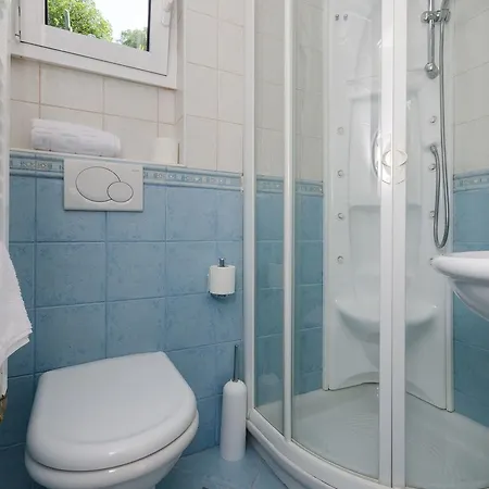 Glory Apartment